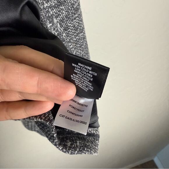 Torrid Grey Studio Double Knit Crop Military Jacket 1X NWT - Picture 13 of 13